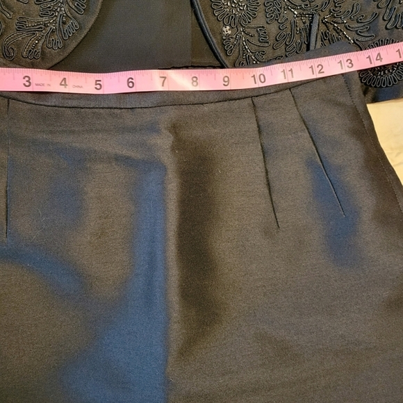 True Vintage Womens Blk Cropped 3/4 Sleeve Blazer With skirt & Cami Suit Set s:S - Picture 3 of 16